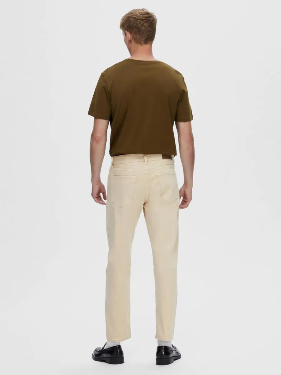 ljus_tvtt_straight_fitje_1.webp SELECTED 196 LJUS TVÄTT STRAIGHT FIT-JEANS Beige New