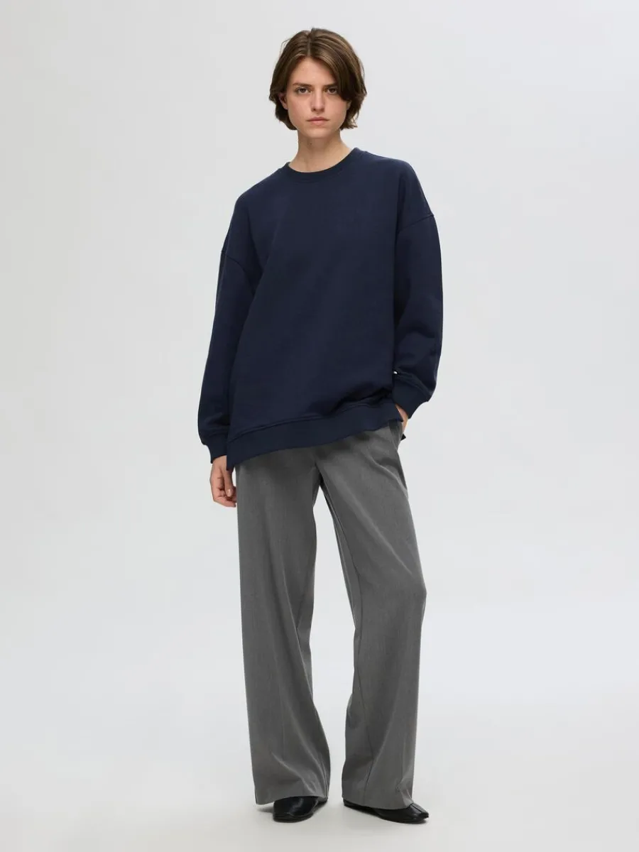 lng_sweatshirt_1-1.webp SELECTED LÅNG SWEATSHIRT Blue Clearance