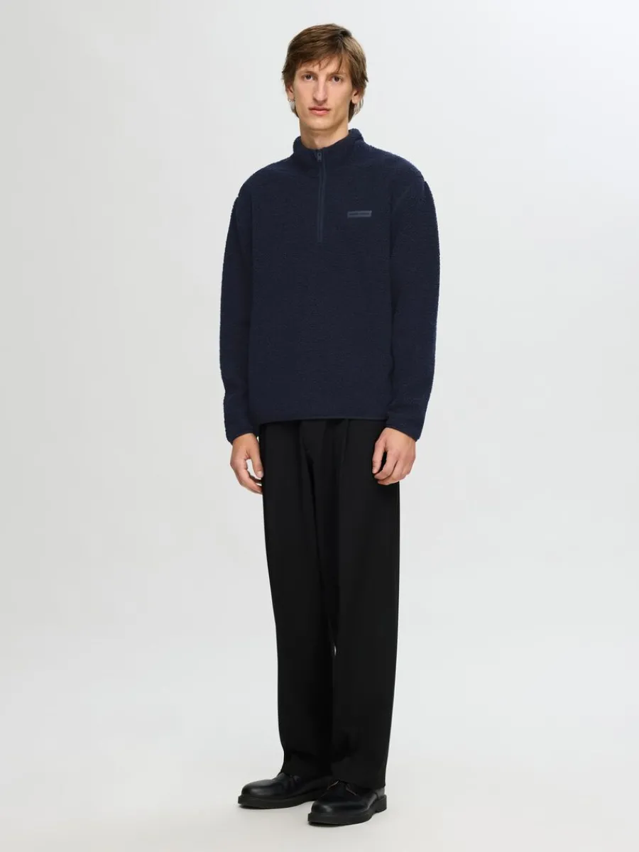 lnga_rmar_fleece_med_halv_1.webp SELECTED LÅNGA ÄRMAR FLEECE MED HALVLÅNGT BLIXTLÅS Blue Sale