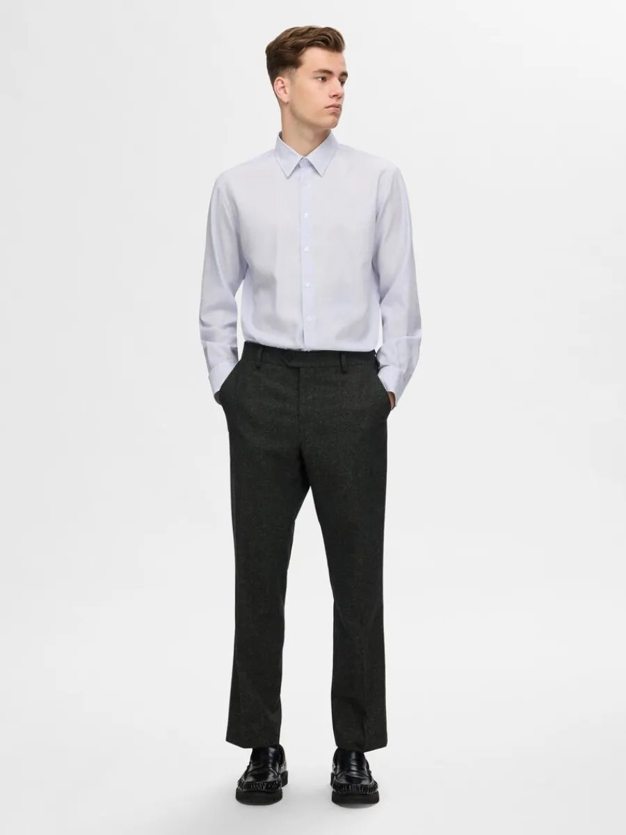 lnga_rmar_randig_skjorta_1.webp SELECTED LÅNGA ÄRMAR RANDIG SKJORTA White Store