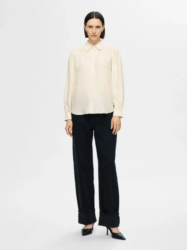 SELECTED LÅNGA ÄRMAR SATINSKJORTA Beige Store
