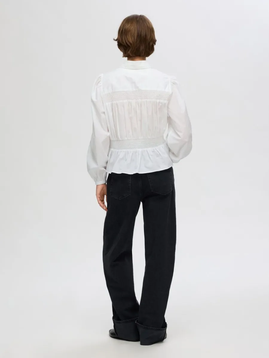 lnga_rmar_smocktopp_4.webp SELECTED LÅNGA ÄRMAR SMOCKTOPP White New