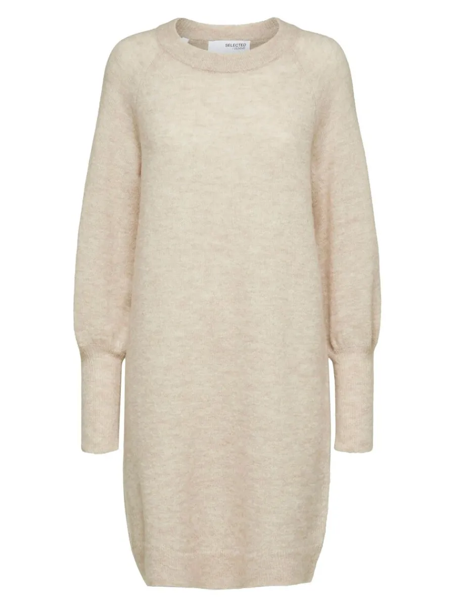 lnga_rmar_stickad_klnning_5.webp SELECTED LÅNGA ÄRMAR STICKAD KLÄNNING Beige Best Sale