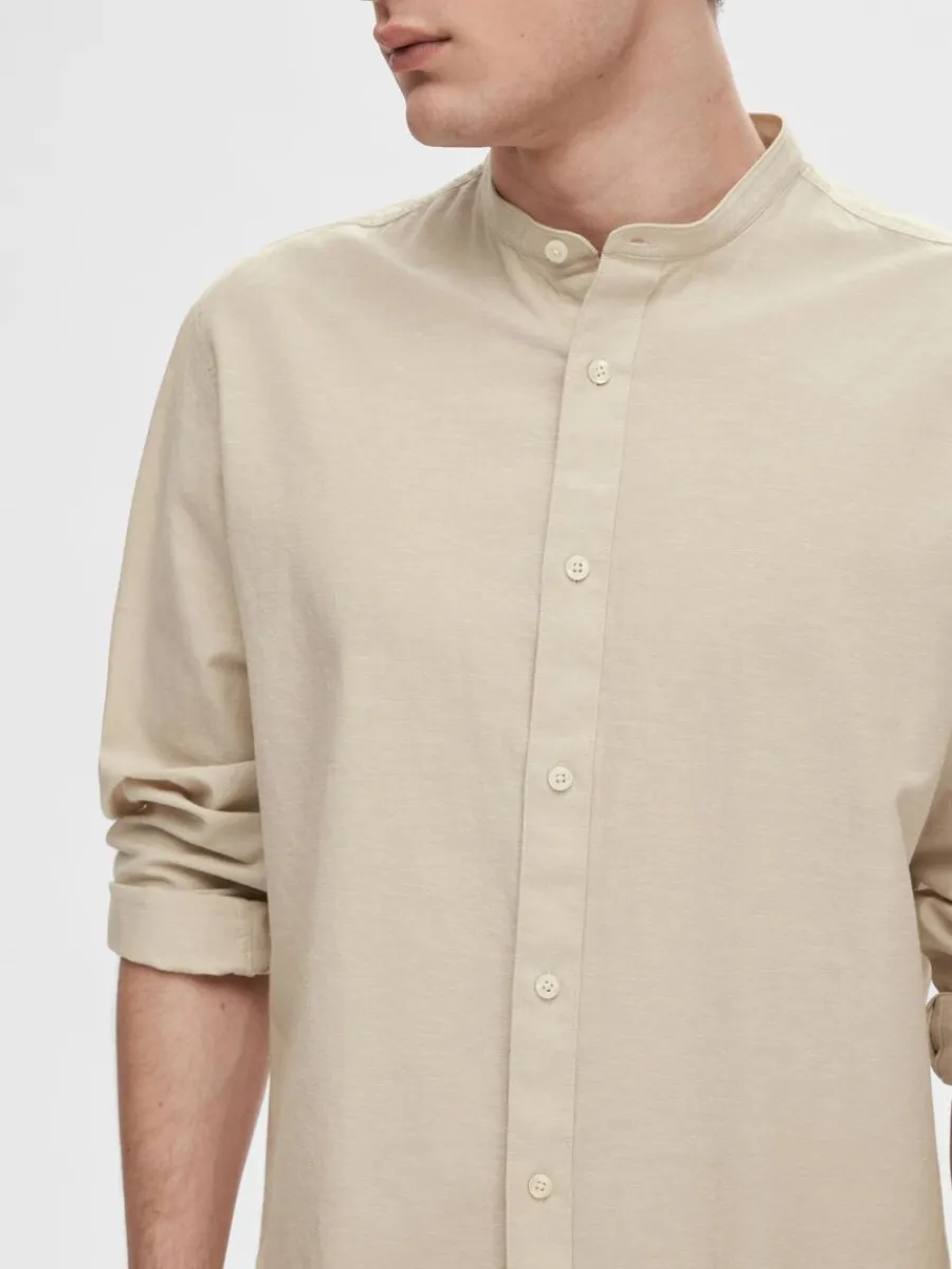 lngrmad_skjorta_5-7.webp SELECTED LÅNGÄRMAD SKJORTA Beige Fashion