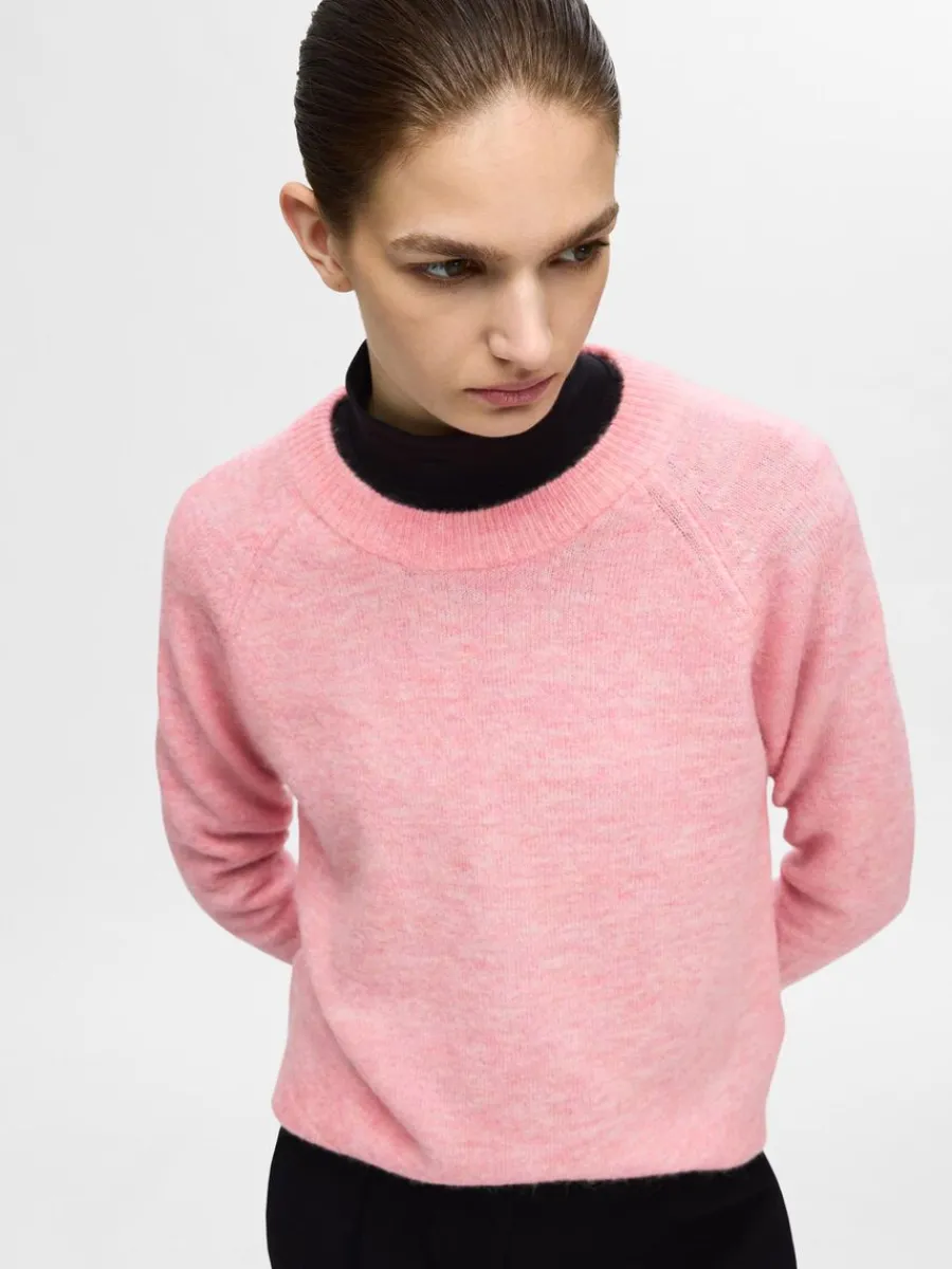 lngrmad_stickad_trja_2-5.webp SELECTED LÅNGÄRMAD STICKAD TRÖJA Pink Flash Sale