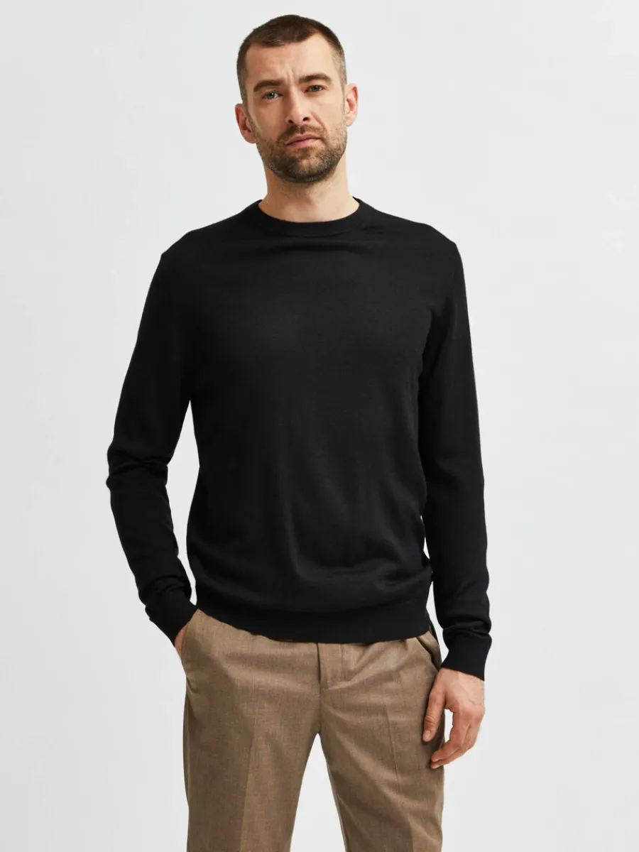 lngrmad_trja_0-6.webp SELECTED LÅNGÄRMAD TRÖJA Black Shop