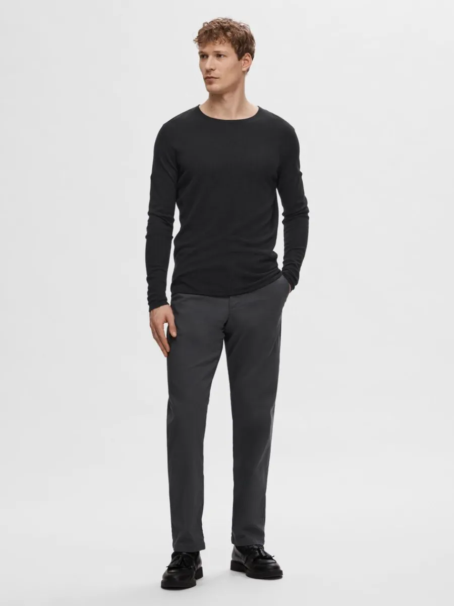 lngrmad_trja_1.webp SELECTED LÅNGÄRMAD TRÖJA Black Flash Sale