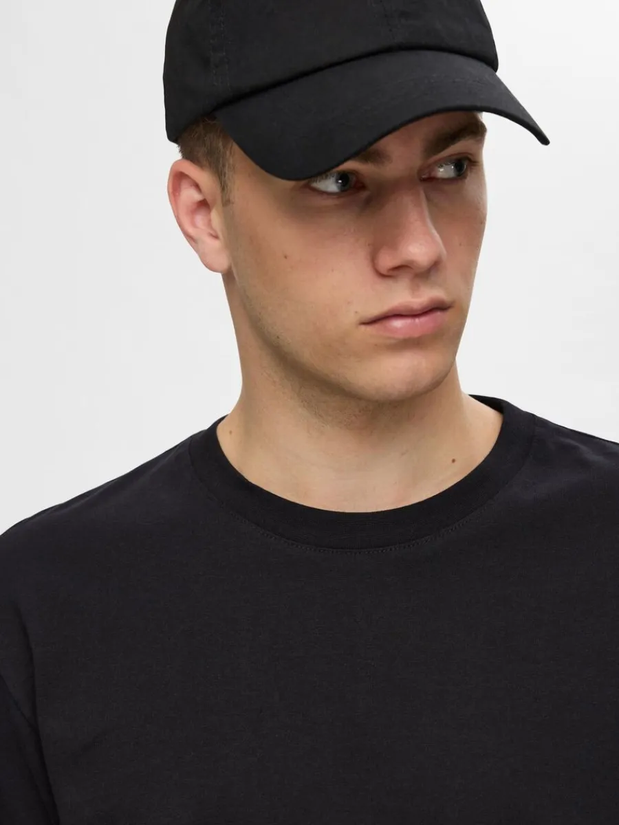 lngrmad_tshirt_3-4.webp SELECTED LÅNGÄRMAD T-SHIRT Black Hot