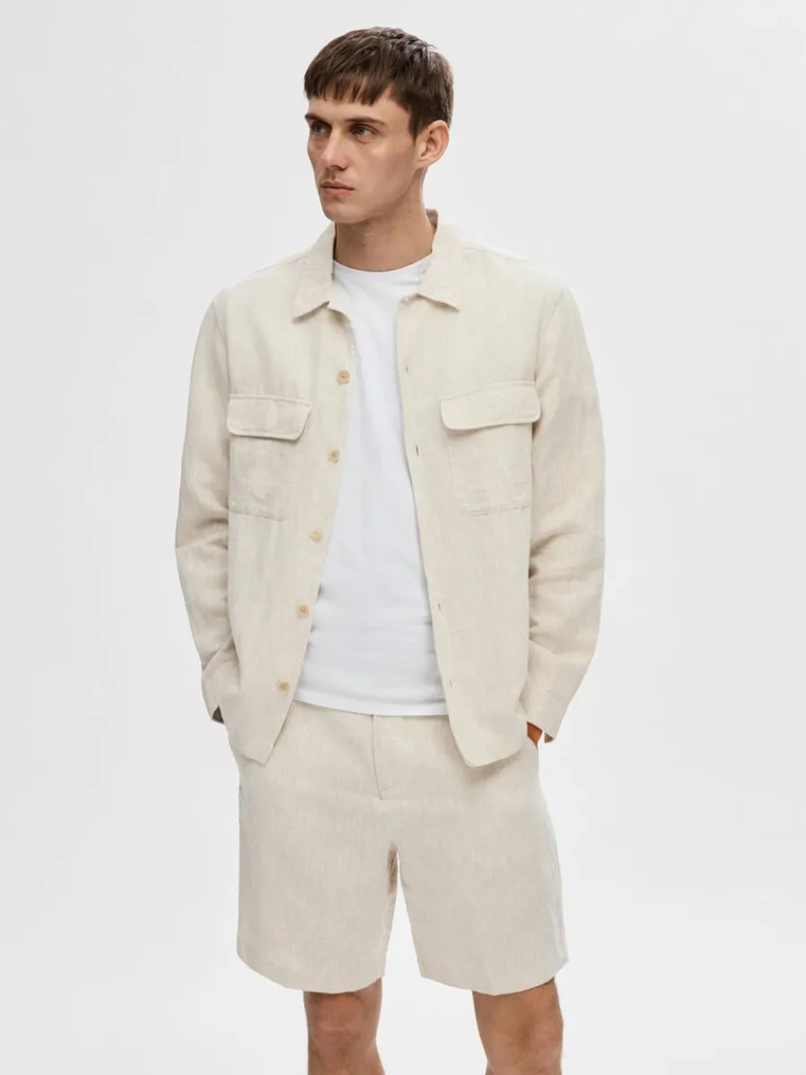 lngrmad_verskjorta_0-2.webp SELECTED LÅNGÄRMAD ÖVERSKJORTA Beige Hot
