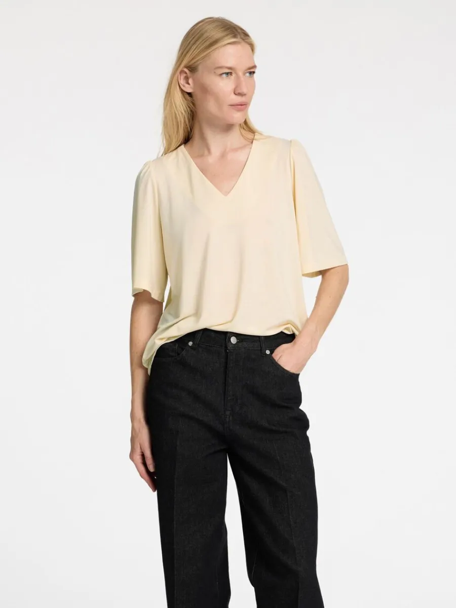loose_fit_vringad_topp_0-1.webp SELECTED LOOSE FIT V-RINGAD TOPP Beige Fashion