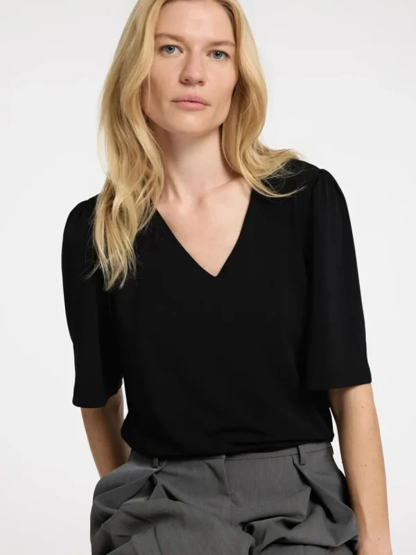 SELECTED LOOSE FIT V-RINGAD TOPP Black Store