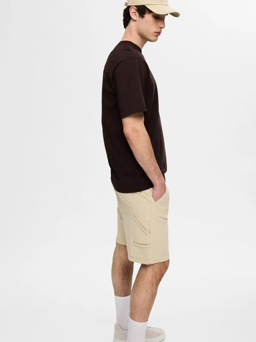 ls_passform_shorts_3.webp SELECTED LÖS PASSFORM SHORTS Beige Flash Sale