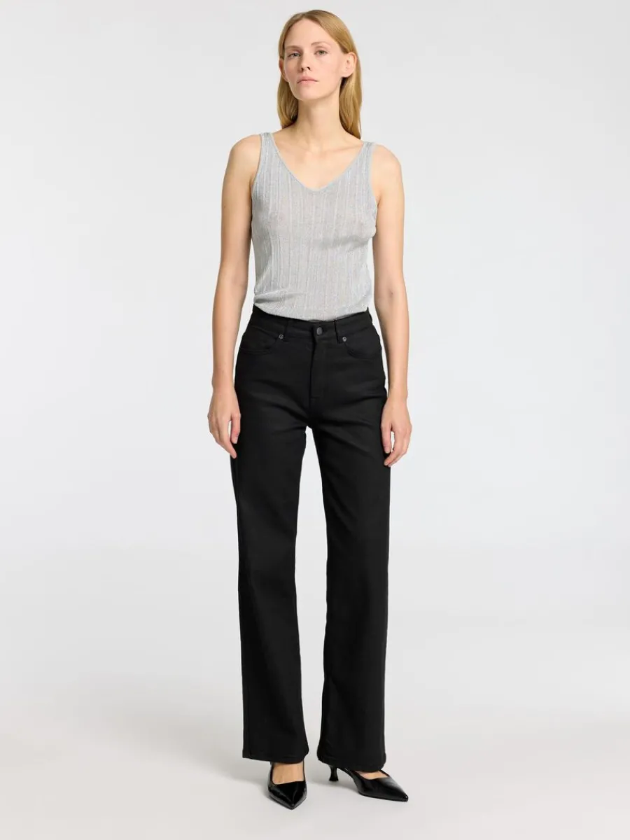 metallic_rmls_topp_1.webp SELECTED METALLIC ÄRMLÖS TOPP Grey Discount