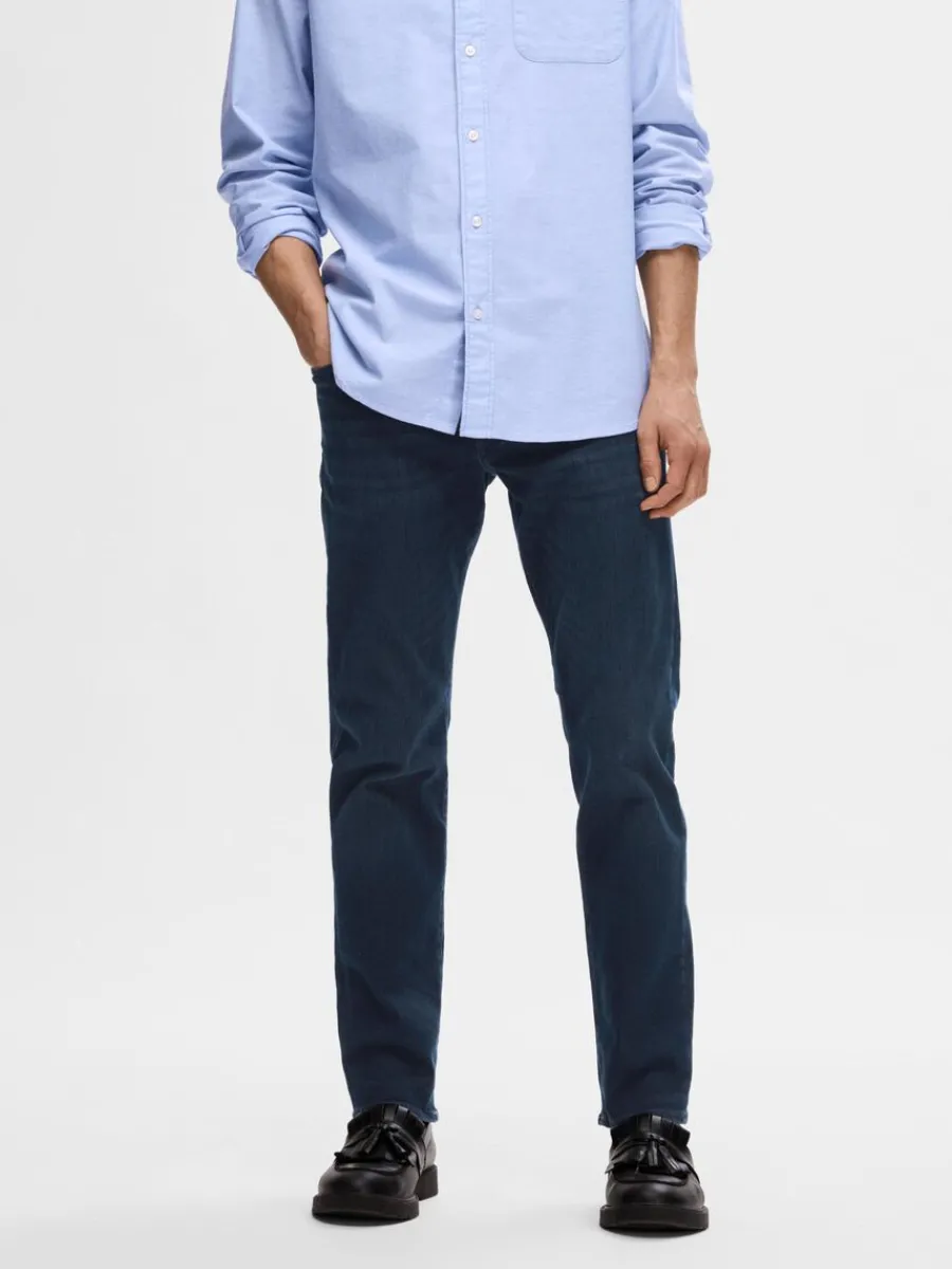 mrk_tvtt_straight_fitjean_0-1.webp SELECTED MÖRK TVÄTT STRAIGHT FIT-JEANS Blue Outlet