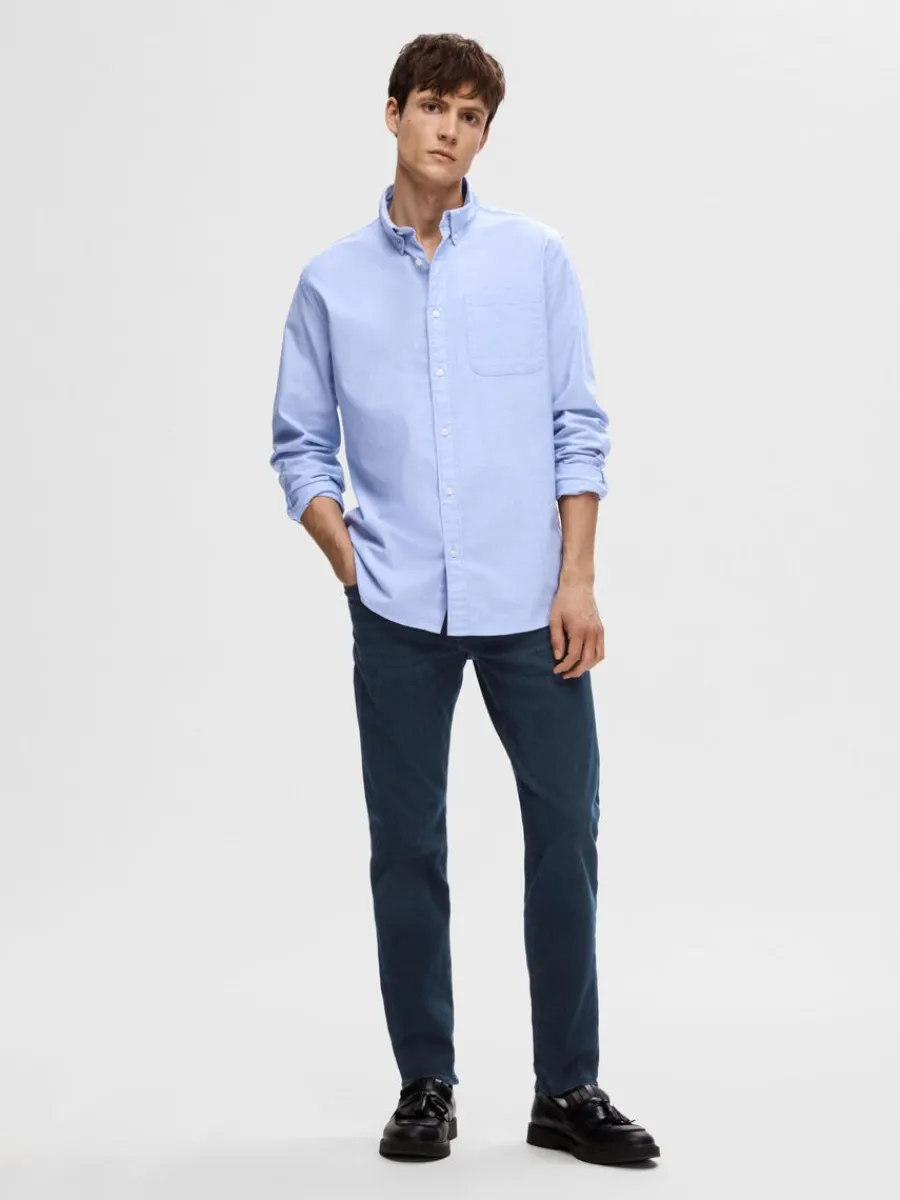 mrk_tvtt_straight_fitjean_2-1.webp SELECTED MÖRK TVÄTT STRAIGHT FIT-JEANS Blue Outlet