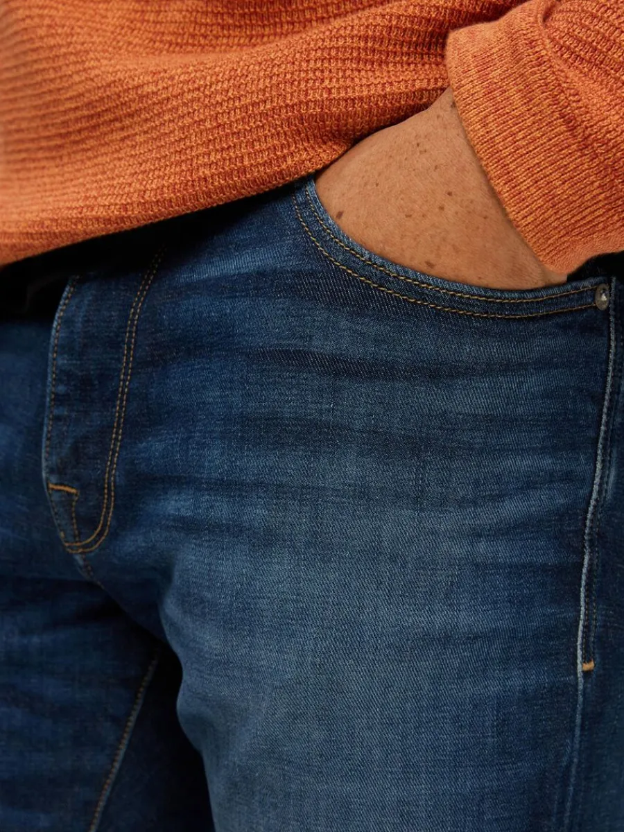 mrk_tvtt_straight_fitjean_5-2.webp SELECTED MÖRK TVÄTT STRAIGHT FIT-JEANS Blue Outlet