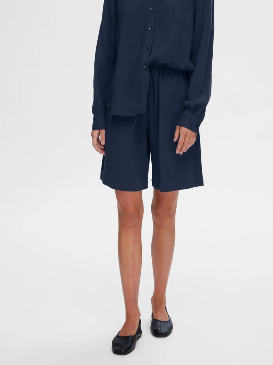 normal_midja_shorts_1-1.webp SELECTED NORMAL MIDJA SHORTS Blue Discount