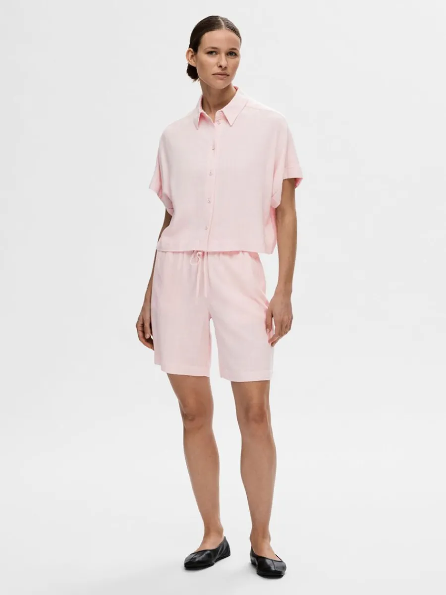 normal_midja_shorts_2-4.webp SELECTED NORMAL MIDJA SHORTS Pink Best