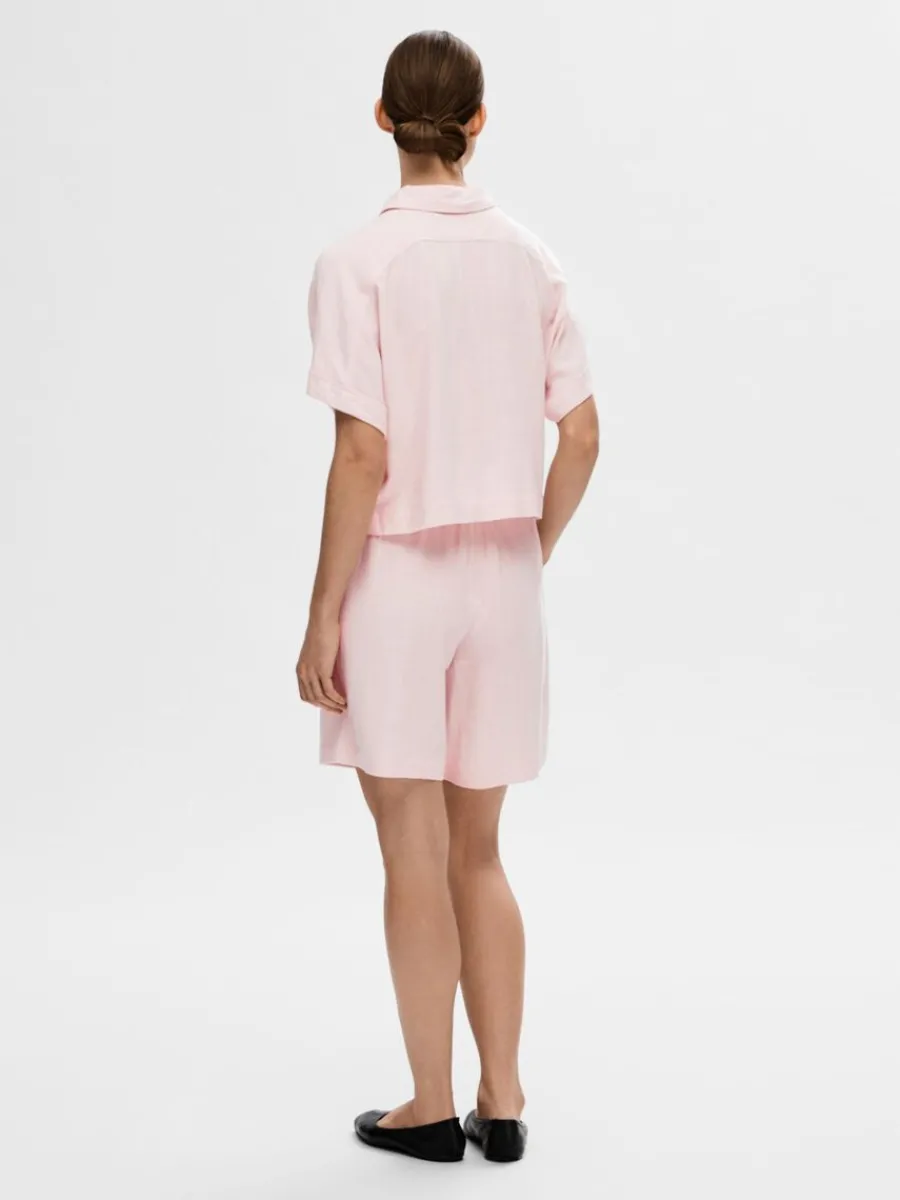 normal_midja_shorts_5-4.webp SELECTED NORMAL MIDJA SHORTS Pink Best