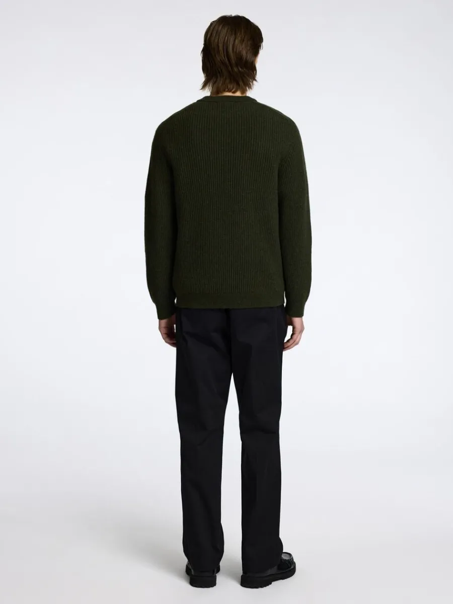 normal_passform_rundringa_5-1.webp SELECTED NORMAL PASSFORM RUNDRINGAD TRÖJA Green Fashion