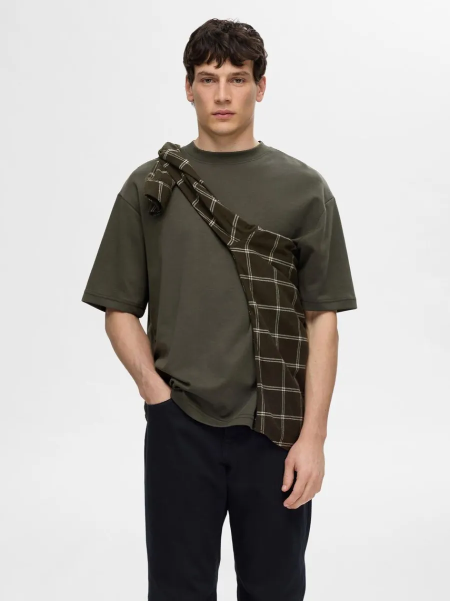 oversize_korta_rmar_tshir_0-2.webp SELECTED OVERSIZE KORTA ÄRMAR T-SHIRT Green Best