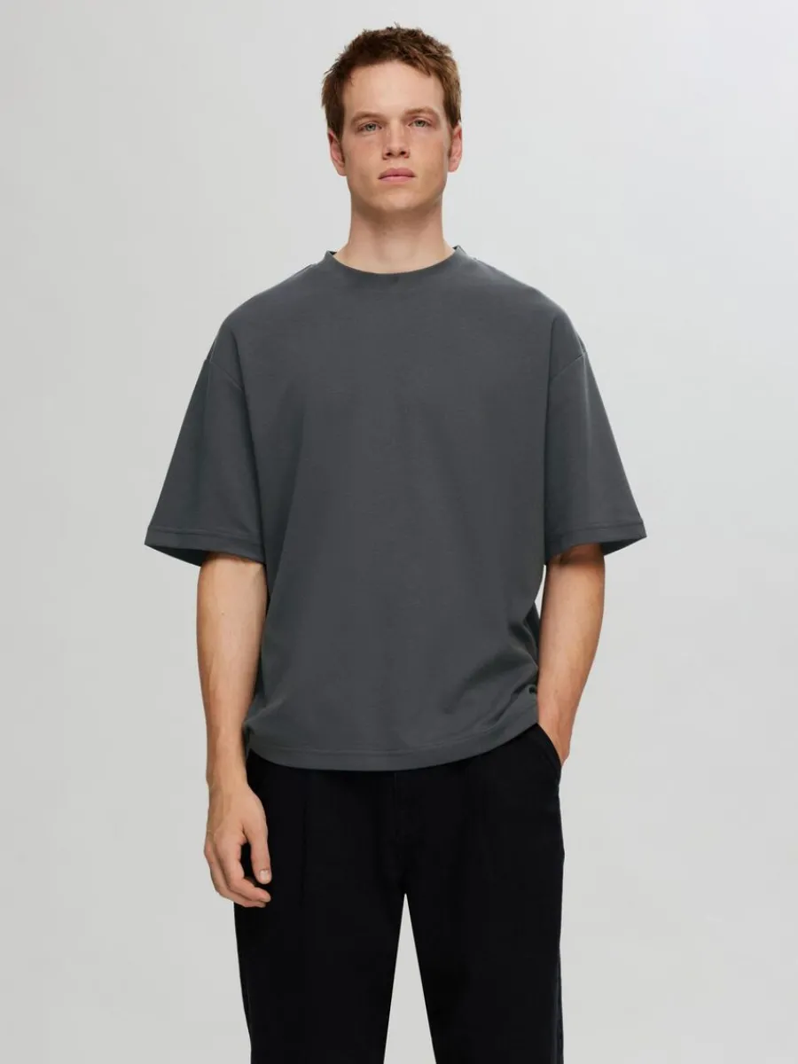 oversize_korta_rmar_tshir_0-4.webp SELECTED OVERSIZE KORTA ÄRMAR T-SHIRT Grey Online