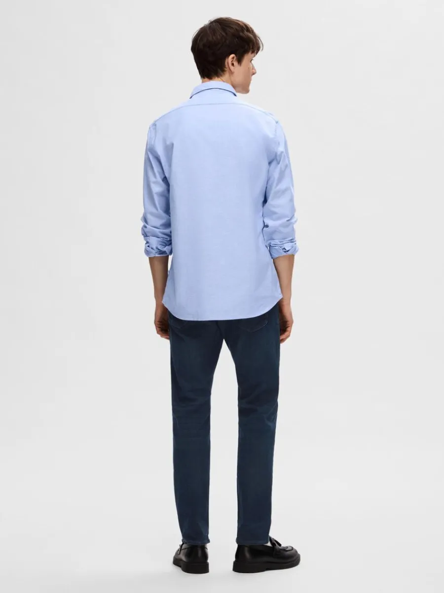 oxford_skjorta_1-7.webp SELECTED OXFORD SKJORTA Blue Clearance
