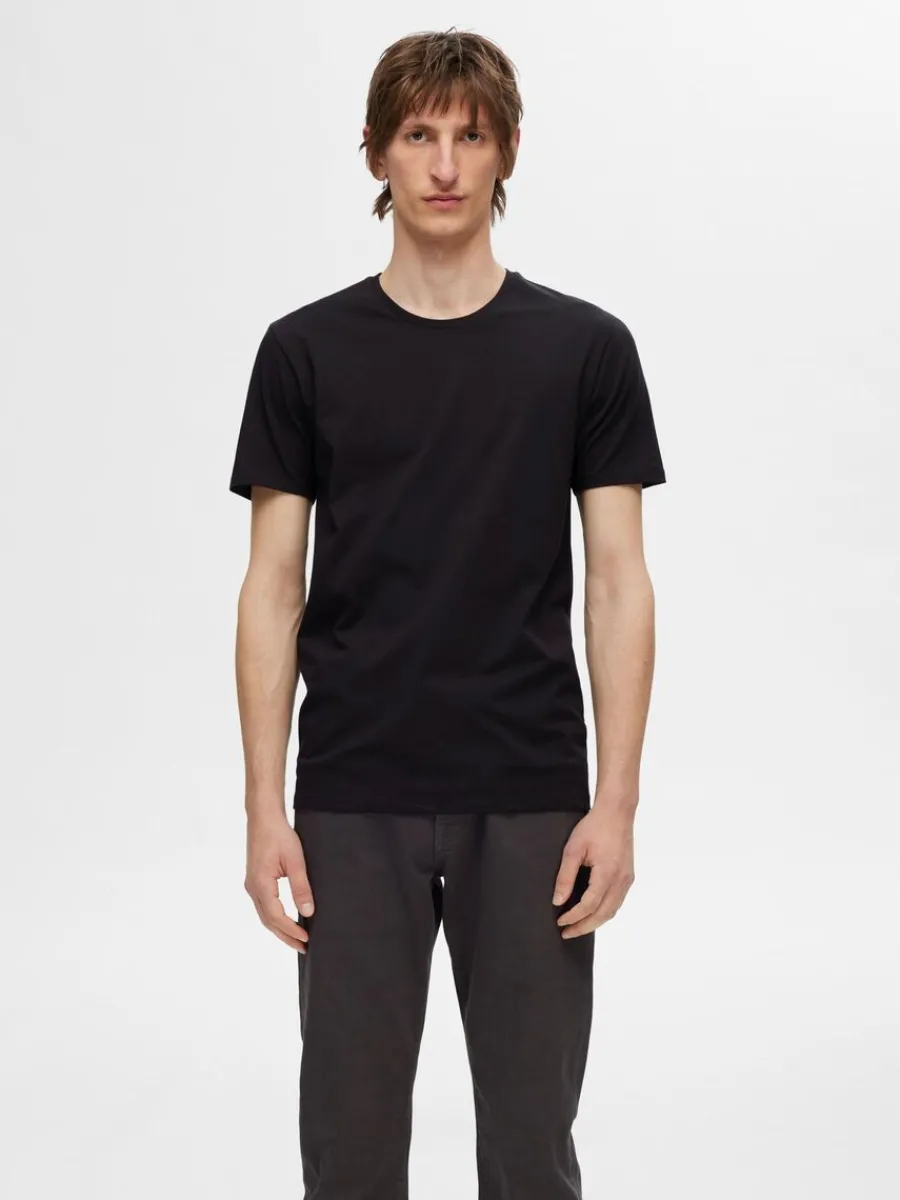 pack_bomull_tshirt_2-6.webp SELECTED 3-PACK BOMULL T-SHIRT Black Cheap