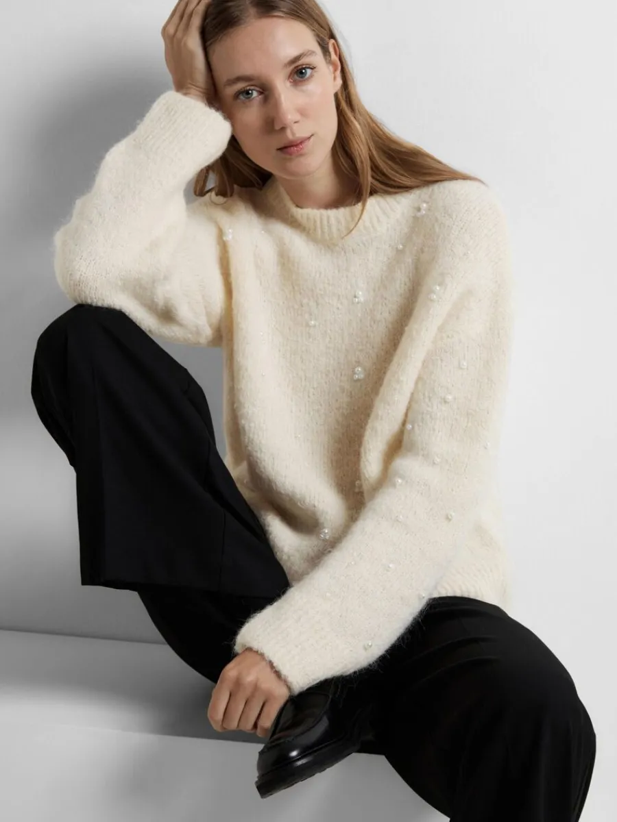 prldetalj_trja_2.webp SELECTED PÄRLDETALJ TRÖJA Beige Best Sale