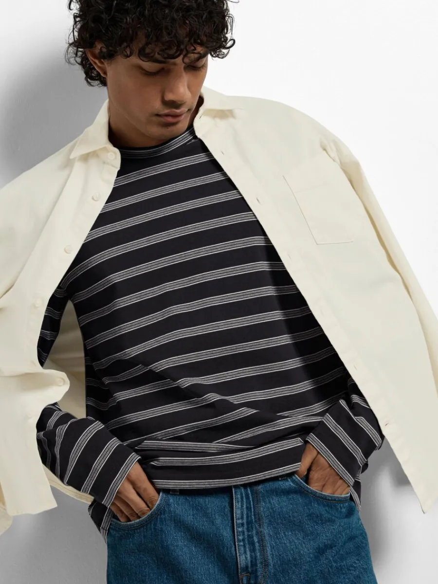 randig_bomull_sweatshirt_3.webp SELECTED RANDIG BOMULL SWEATSHIRT Blue Best