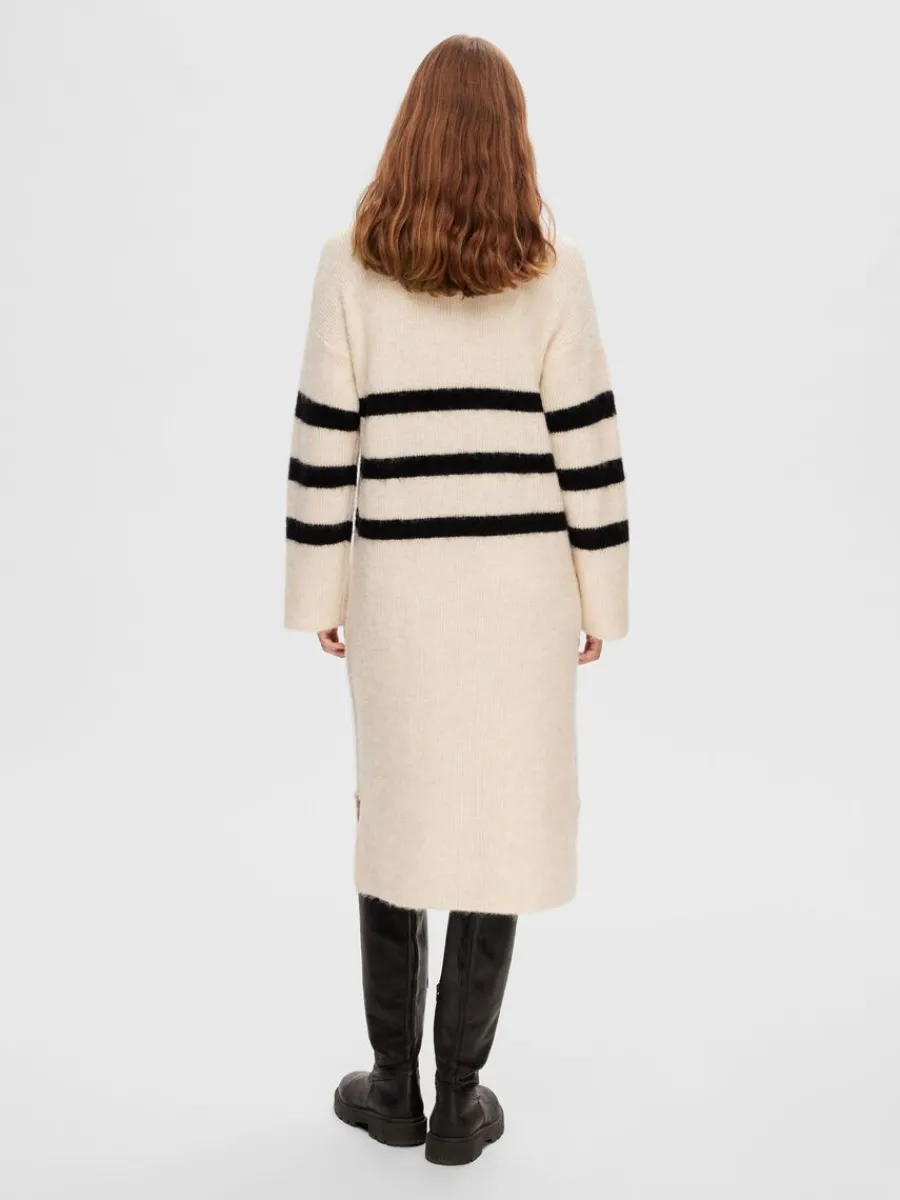 randig_midiklnning_1.webp SELECTED RANDIG MIDIKLÄNNING Beige Online