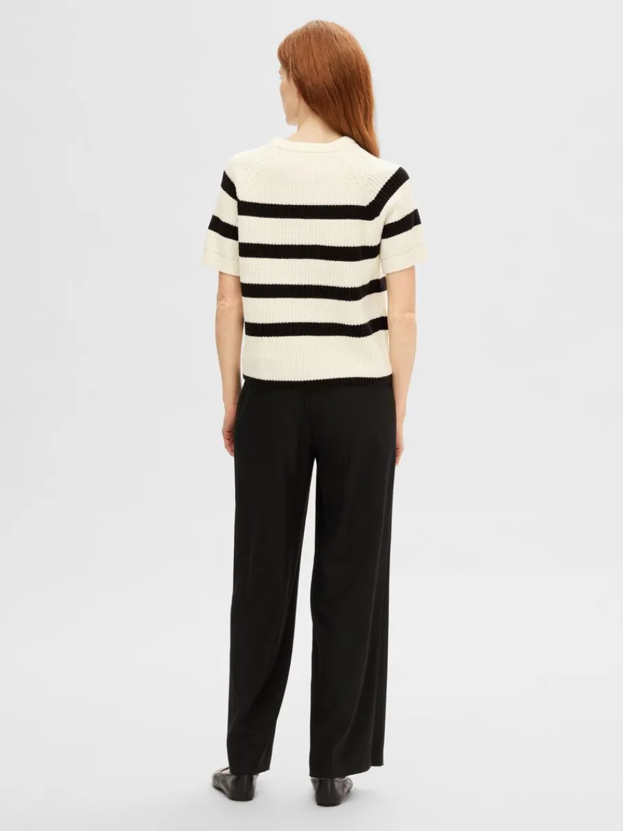 randig_stickad_topp_4.webp SELECTED RANDIG STICKAD TOPP White Discount