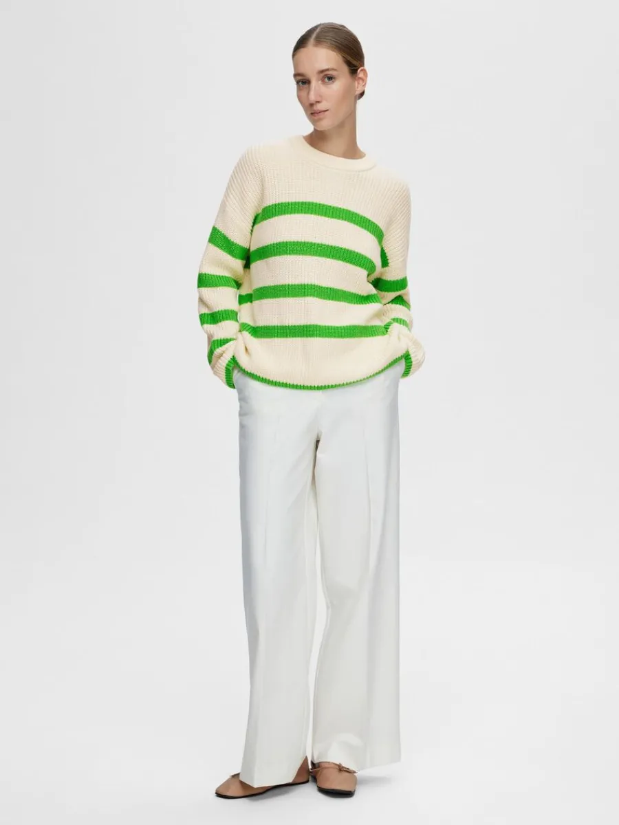 randig_stickad_trja_1-3.webp SELECTED RANDIG STICKAD TRÖJA Green Sale