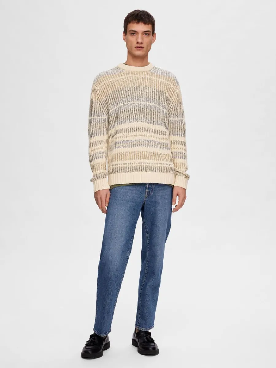 randig_stickad_trja_1-5.webp SELECTED RANDIG STICKAD TRÖJA Beige Sale