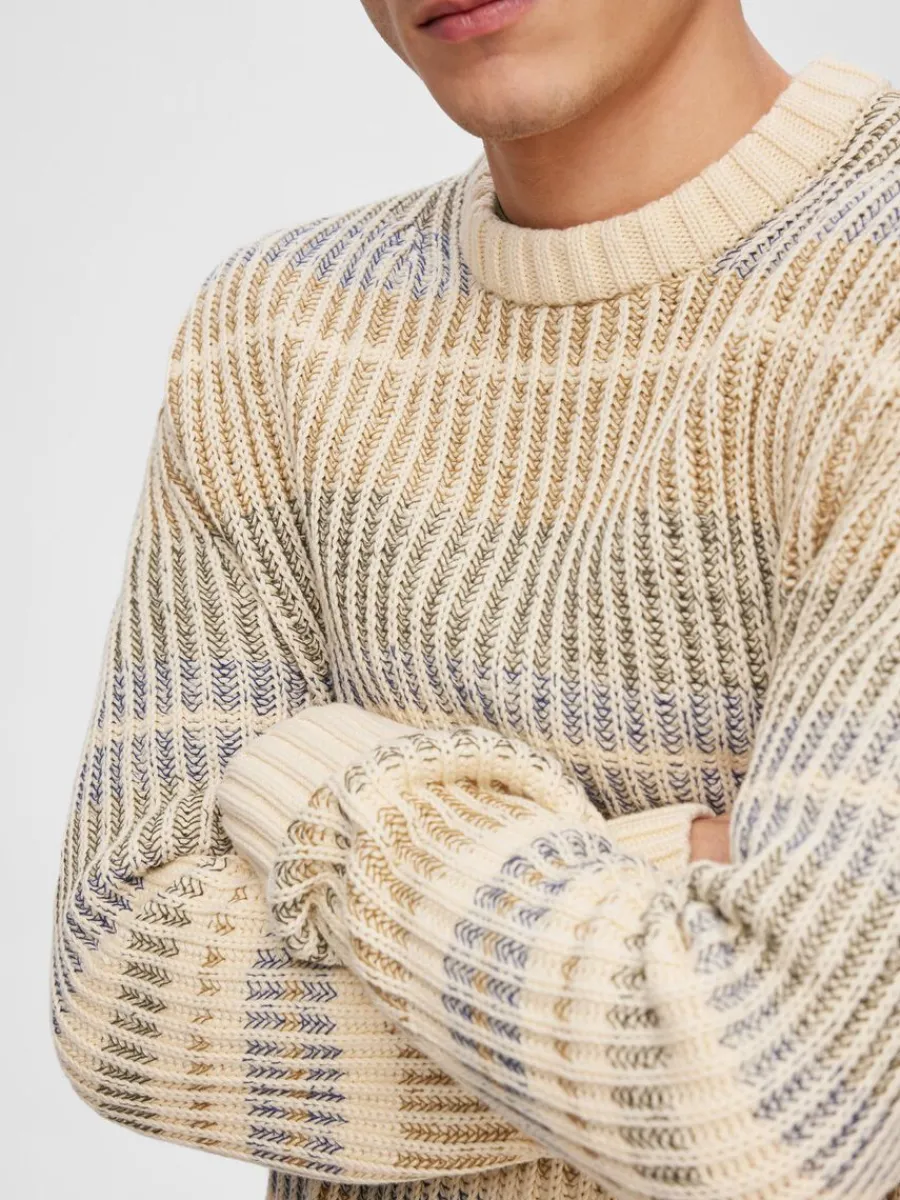 randig_stickad_trja_4-5.webp SELECTED RANDIG STICKAD TRÖJA Beige Sale