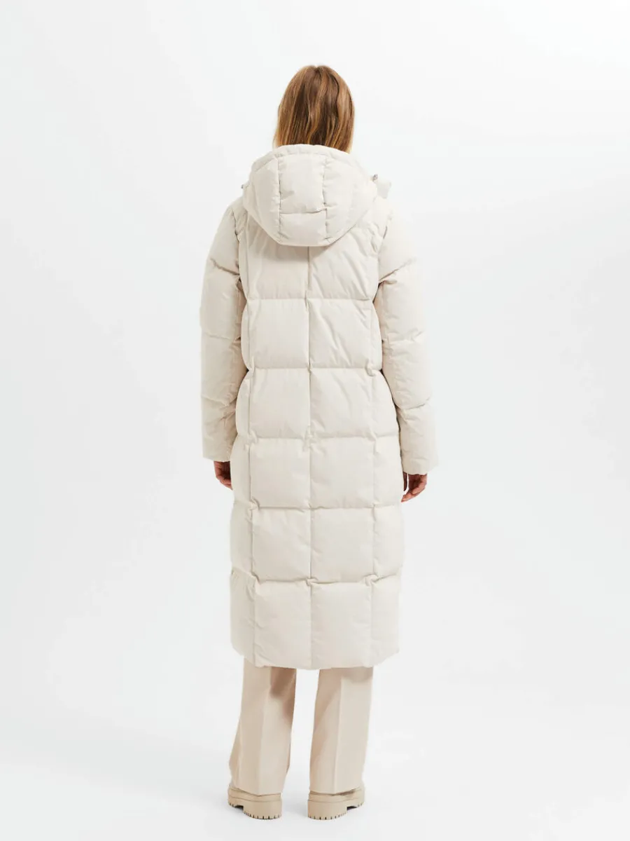 redown_lng_modell_pufferj_4.webp SELECTED RE:DOWN® LÅNG MODELL PUFFERJACKA Beige Cheap
