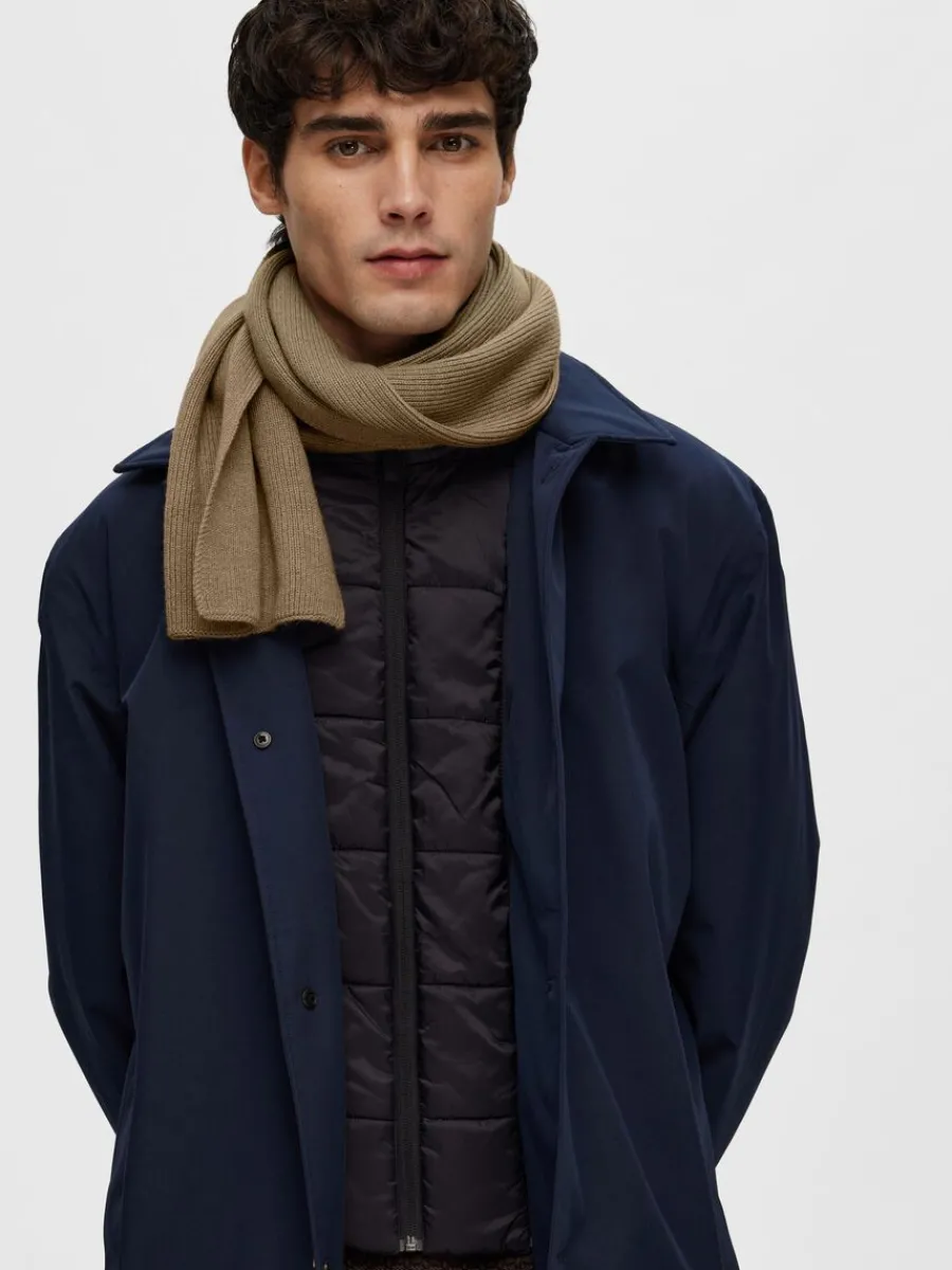 ribbad_halsduk_1-3.webp SELECTED RIBBAD HALSDUK Brown Cheap