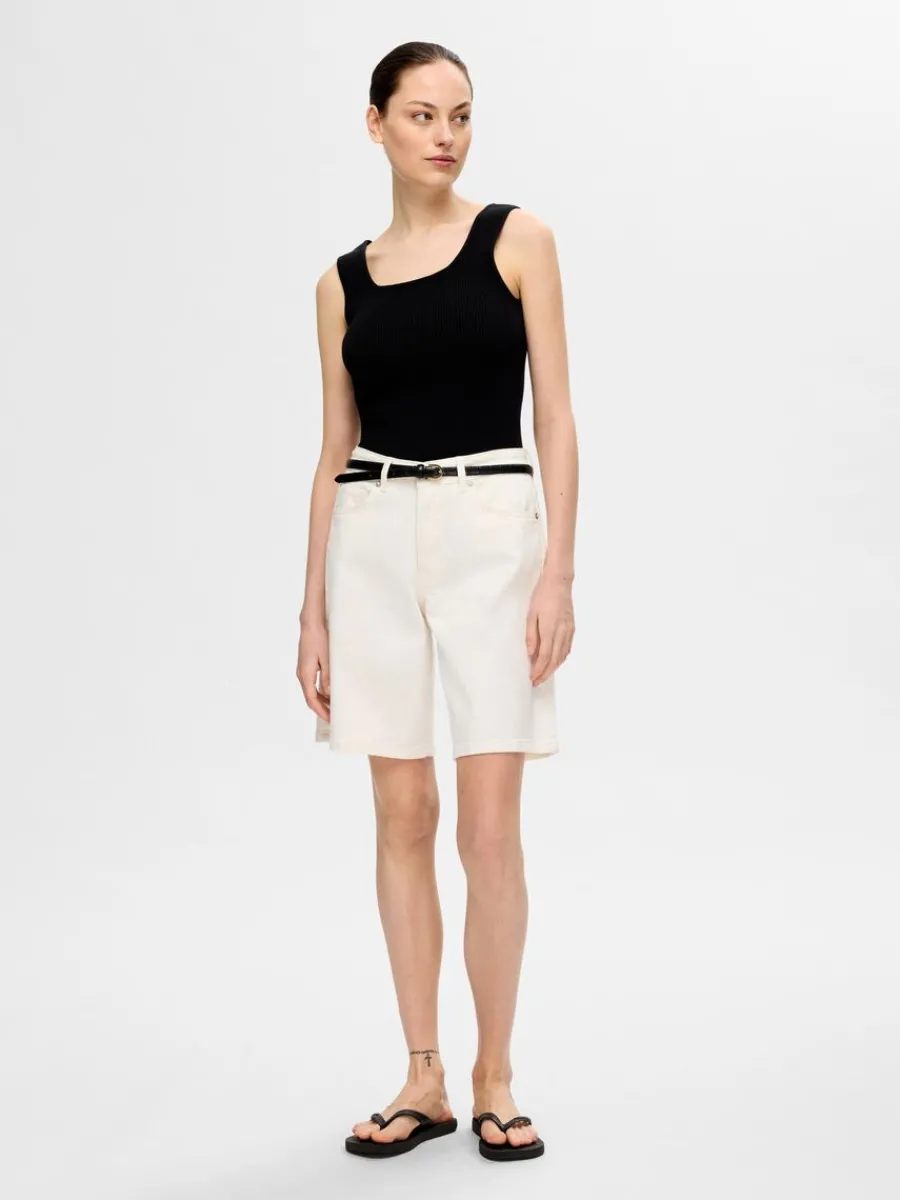 ribbad_linne_1-2.webp SELECTED RIBBAD LINNE Black Shop