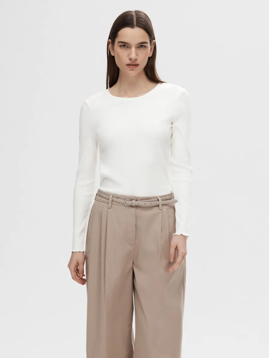 ribbad_lngrmad_topp_0-2.webp SELECTED RIBBAD LÅNGÄRMAD TOPP White New