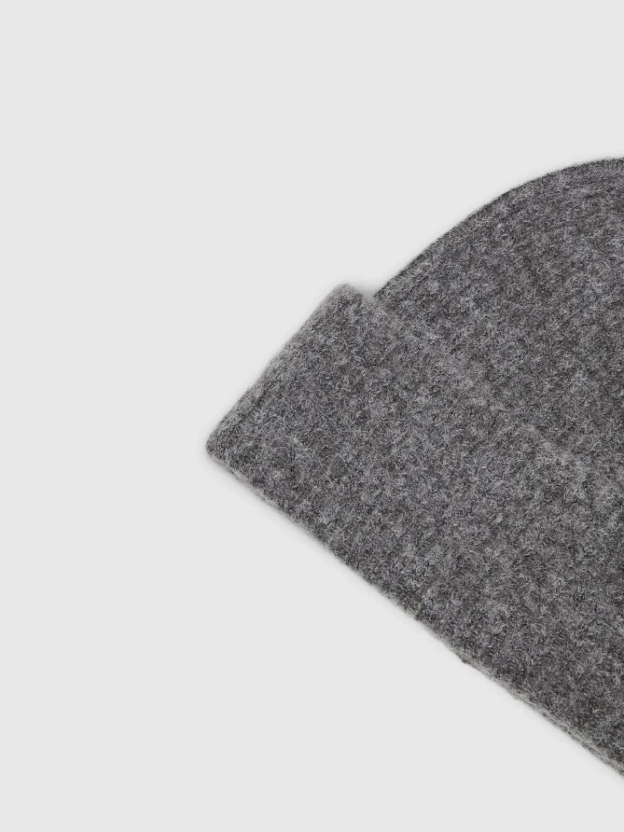 ribbad_mssa_1-3.webp SELECTED RIBBAD MÖSSA Grey Discount