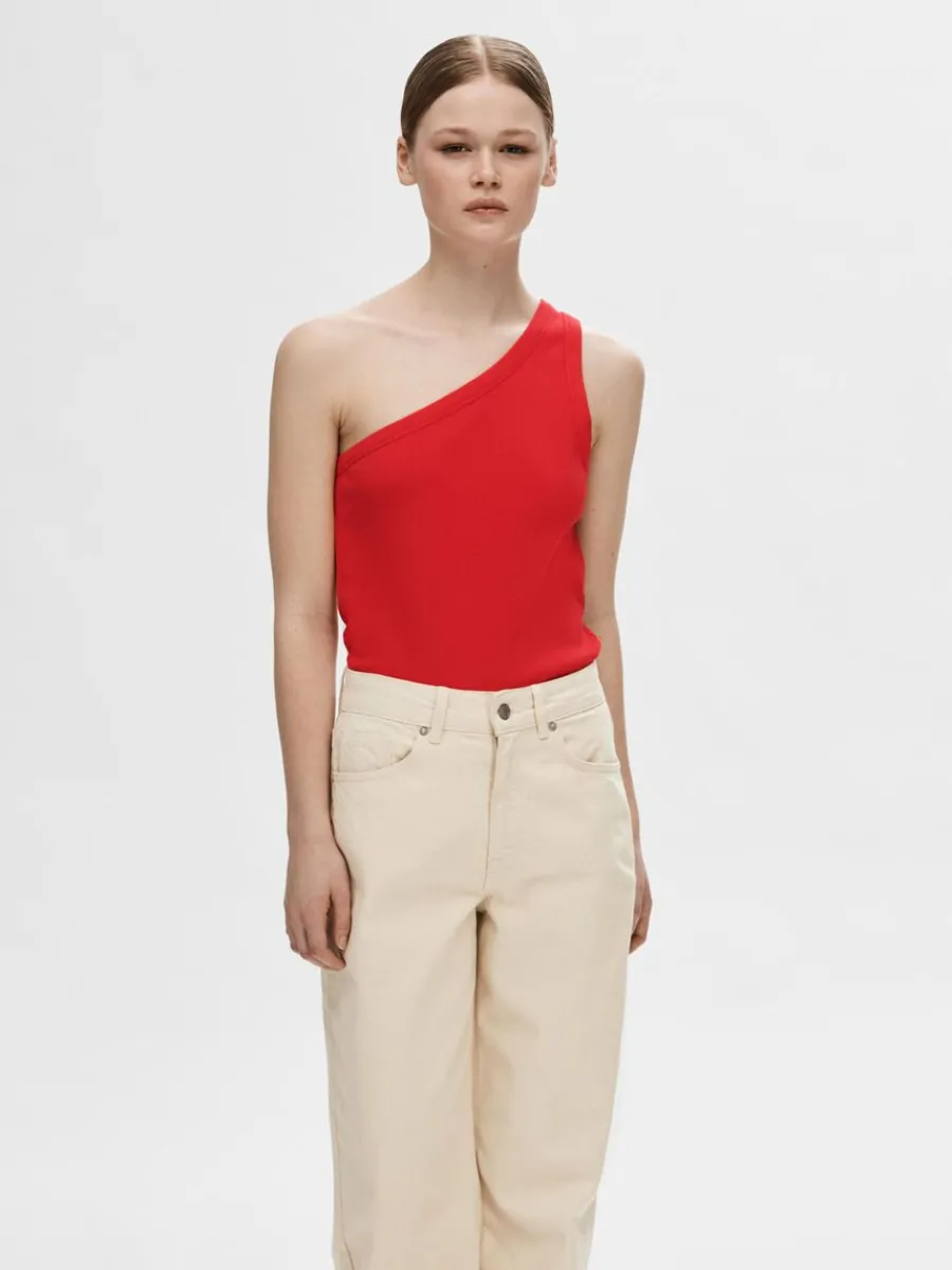 rmls_enaxlad_topp_0-2.webp SELECTED ÄRMLÖS ENAXLAD TOPP Red Shop