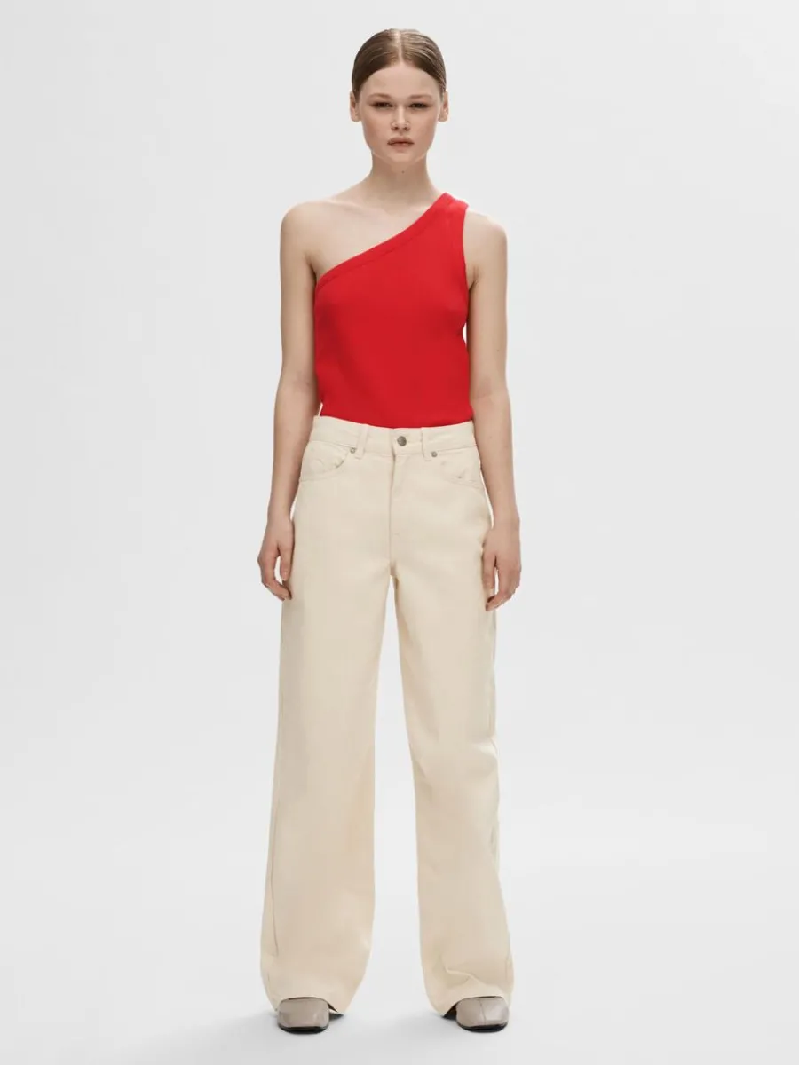rmls_enaxlad_topp_1-2.webp SELECTED ÄRMLÖS ENAXLAD TOPP Red Shop