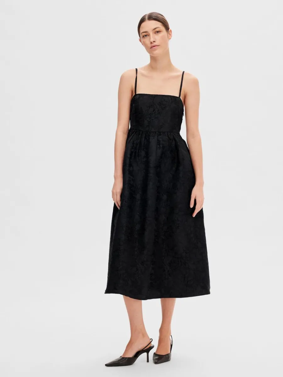rmls_midiklnning_0.webp SELECTED ÄRMLÖS MIDIKLÄNNING Black Cheap