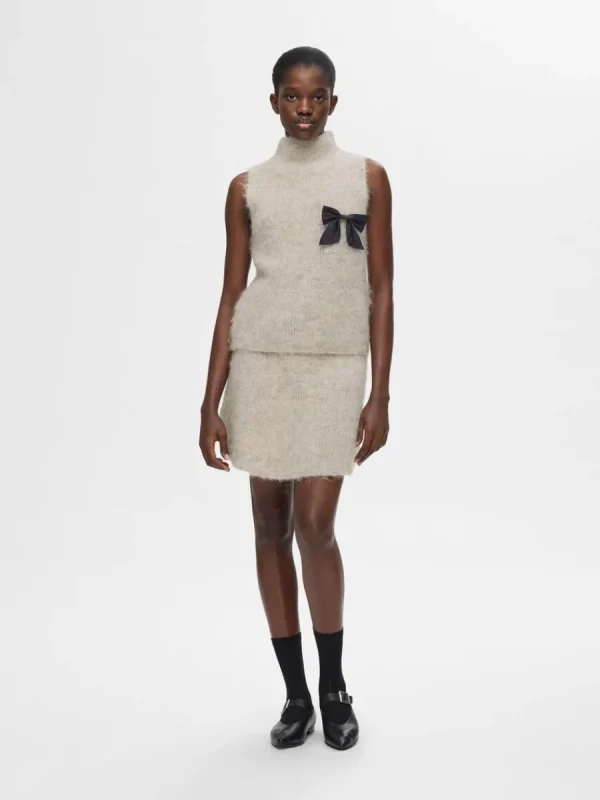 SELECTED ÄRMLÖS STICKAD TOPP Beige Sale