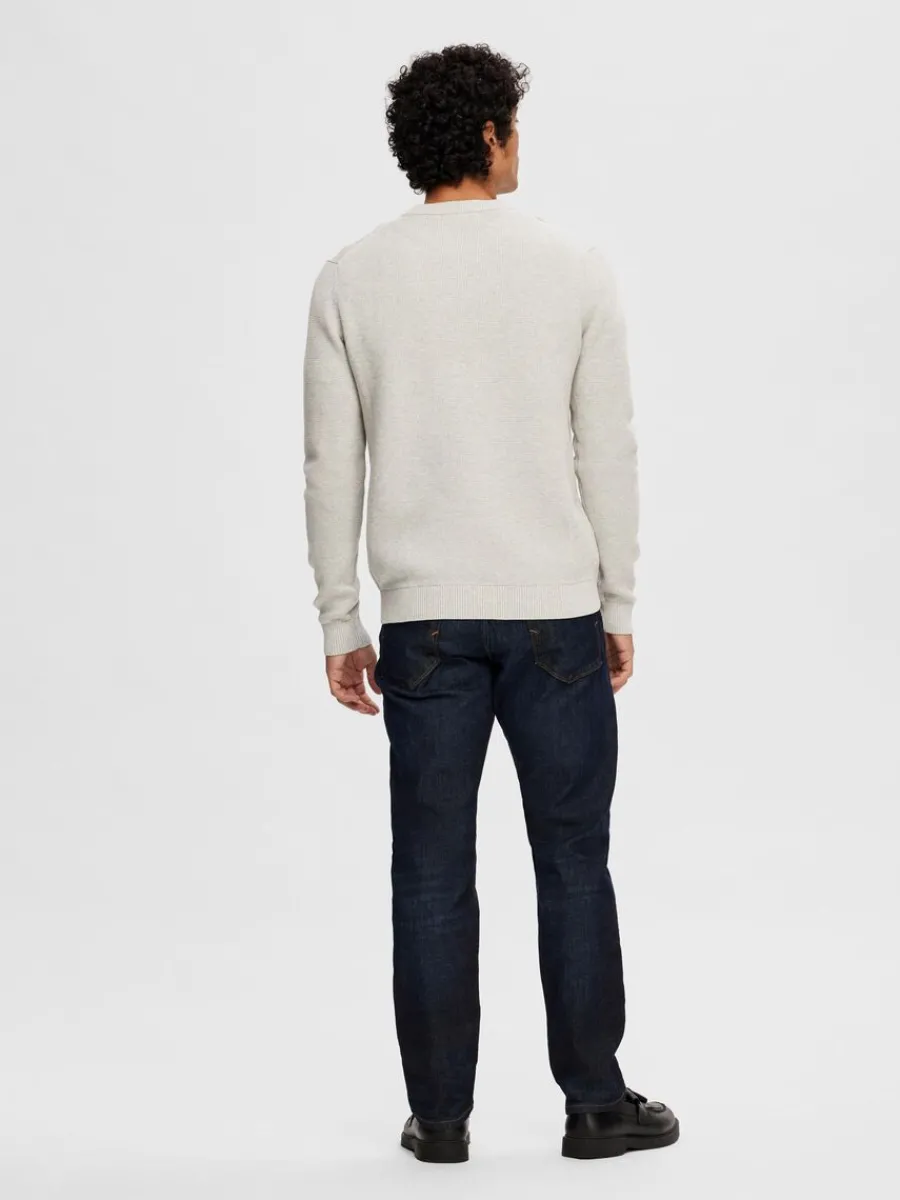 rundringad_trja_5-3.webp SELECTED RUNDRINGAD TRÖJA Grey Discount