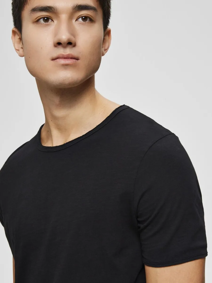 rundringad_tshirt_3-1.webp SELECTED RUNDRINGAD T-SHIRT Black Clearance