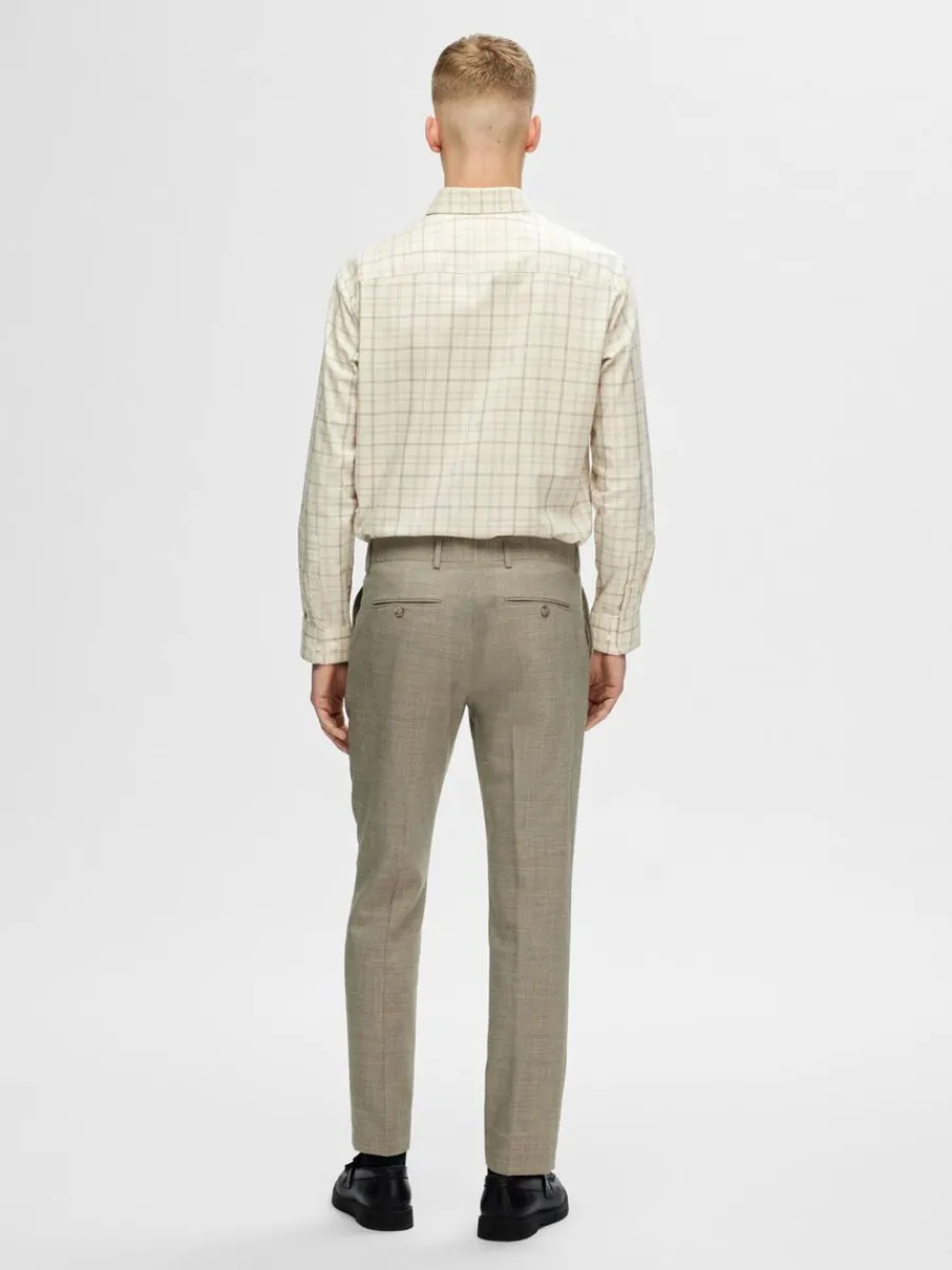 rutig_oinstoppad_lngrmad__1.webp SELECTED RUTIG OINSTOPPAD LÅNGÄRMAD SKJORTA Beige Store