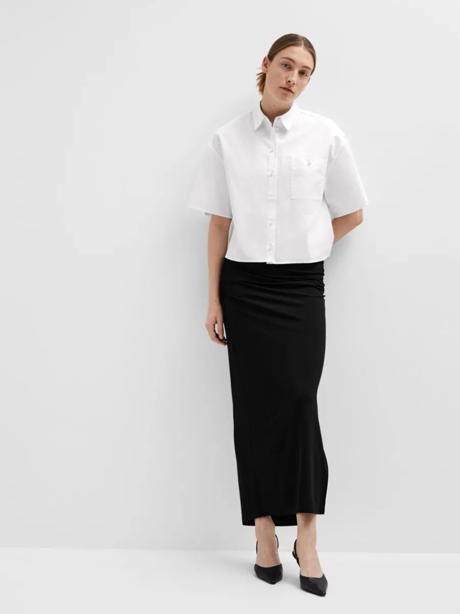 rynkad_maxikjol_3.webp SELECTED RYNKAD MAXIKJOL Black Discount