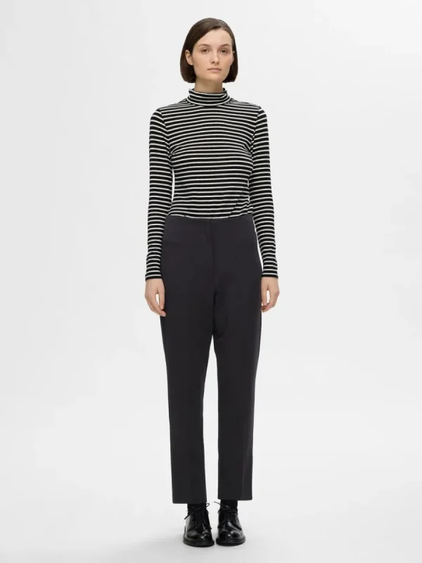 SELECTED SKRÄDDARSYDDA - AVSMALNANDE BYXOR Black Store