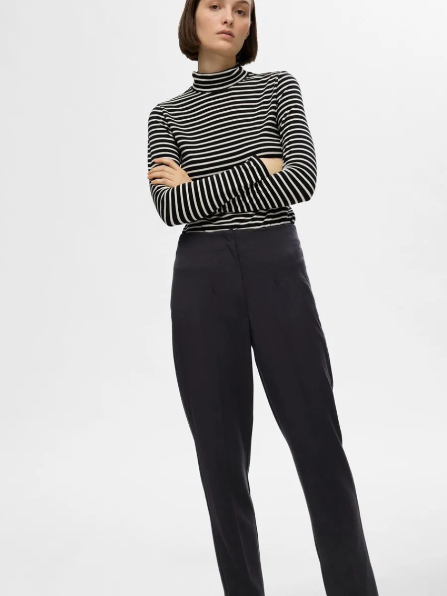 skrddarsydda__avsmalnande_2.webp SELECTED SKRÄDDARSYDDA - AVSMALNANDE BYXOR Black Store